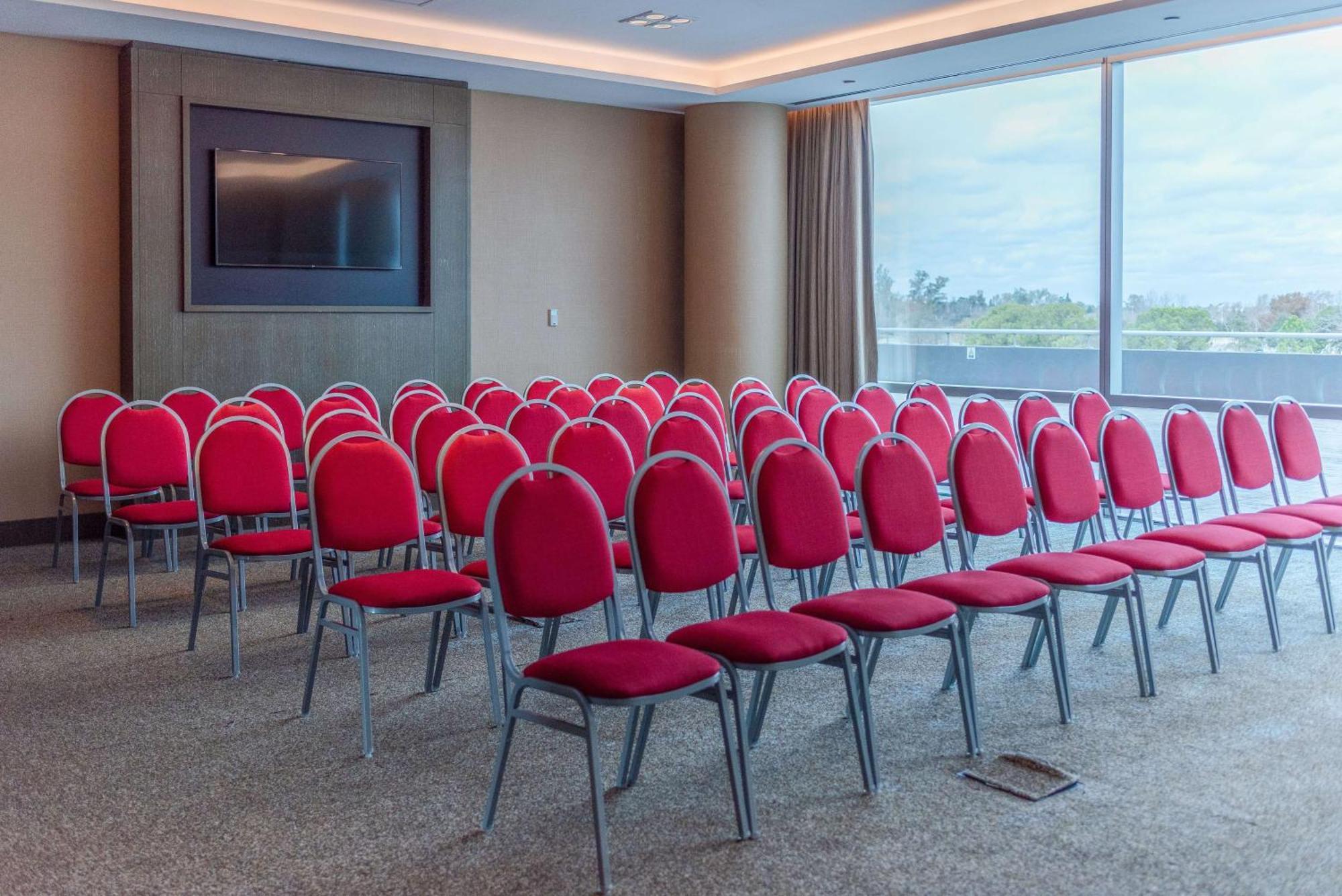 Hotel Hilton Pilar Zewnętrze zdjęcie