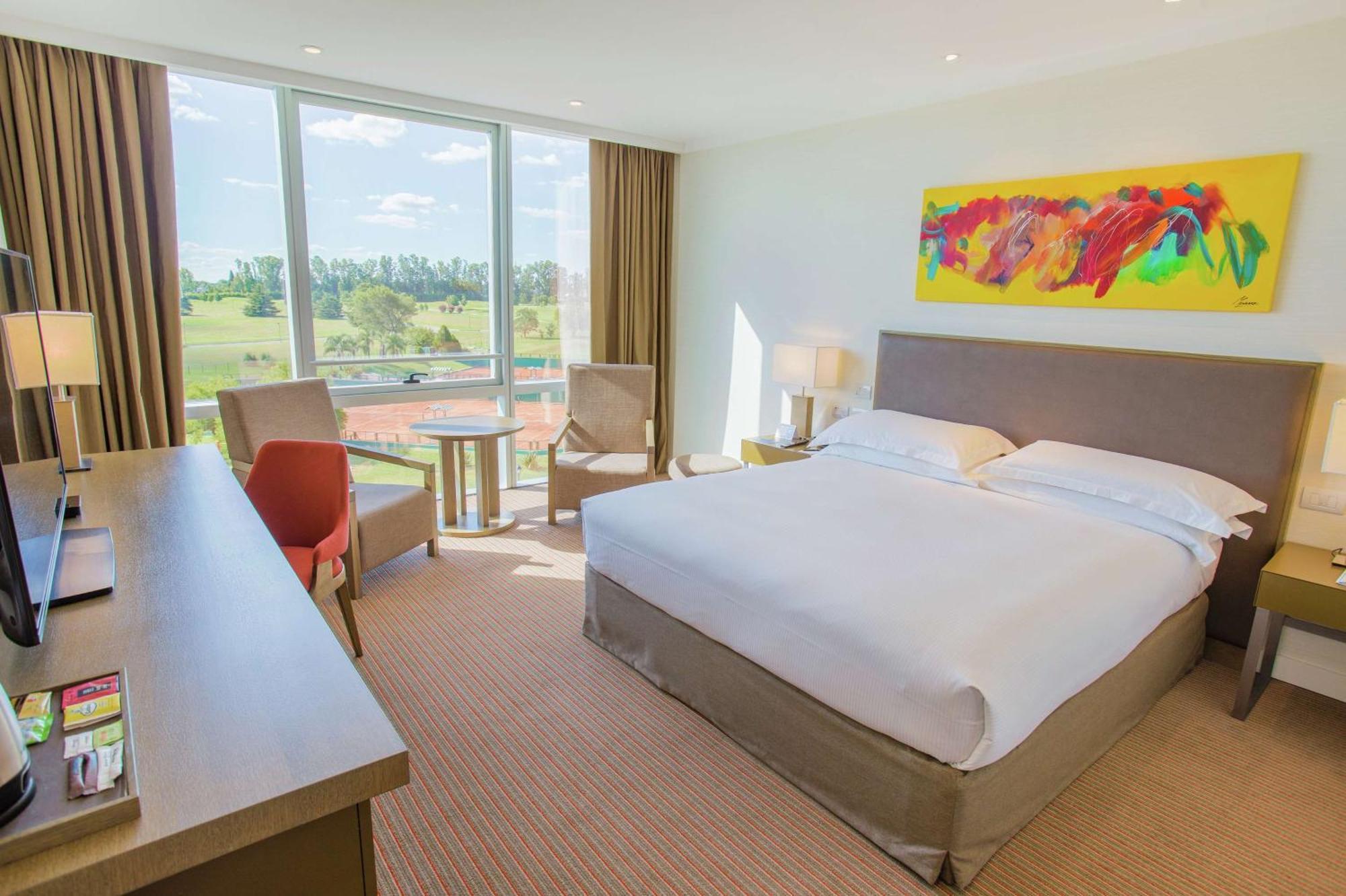 Hotel Hilton Pilar Zewnętrze zdjęcie