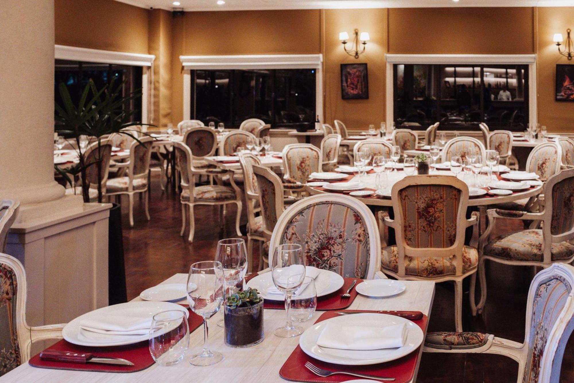 Hotel Hilton Pilar Zewnętrze zdjęcie