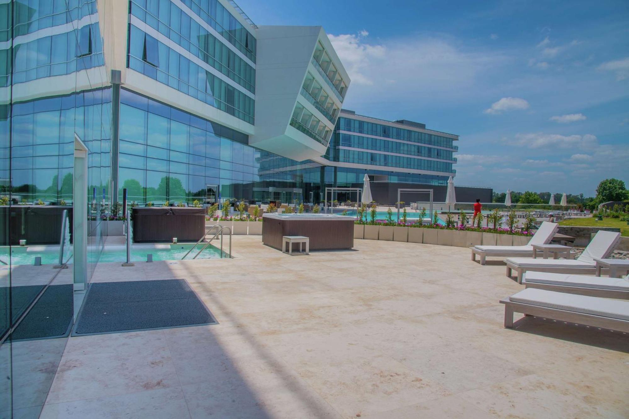 Hotel Hilton Pilar Zewnętrze zdjęcie